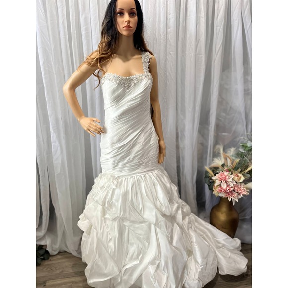 Demetrios Sposabella Style #4299 Wedding Dress Designer Gown - Picture 4 of 6